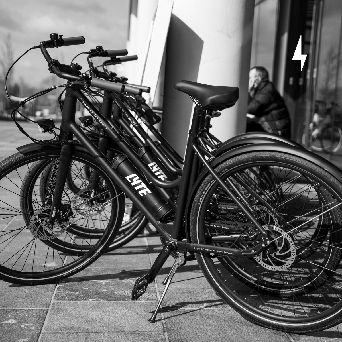 lyteride's tweet photo. LYTE bikes soaking up that sun 😎

@BristolCycling @bw_businesswest
#bristol #cycletowork #LYTErider #electricbike #bikelife https://t.co/kebDUF5DoF