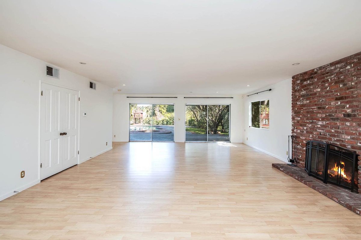 jorlara's tweet image. ✨Just Leased in Pasadena✨
1397 Annandale Ter,
Pasadena, CA 91105
4 Bedrooms | 3 Bathrooms 3,115 sq. ft. 
$6,999 Per Month 
2 year lease.
GeorgeLA.com
#pasadena #justleased #kwbh #compass #2year