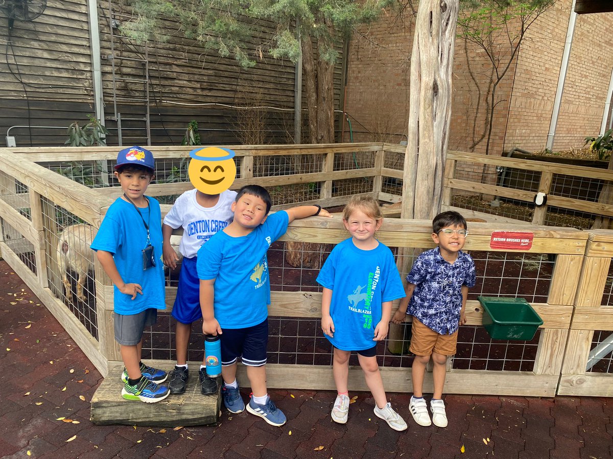 parsonskinder's tweet photo. What an amazing trip to the zoo today! So happy these kiddos got to experience their first field trip at this happy place. They loved getting to see all of the animals we have been learning about in our habitat unit🤗🦒🐊🐘 @DCEtrailblazers https://t.co/dljwArYTMy