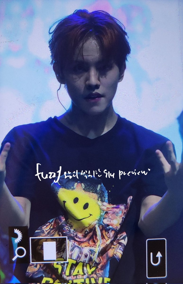 220412 부다페스트 공연
넌 정말 최고야!
#MCND #엠씨엔디 #윈 #방준혁 #준혁 #WIN #Bangjunhyuk #JUNHYUK #방따단 #MCNDinBUDAPEST <a href="/McndOfficial_/">MCND_official</a>