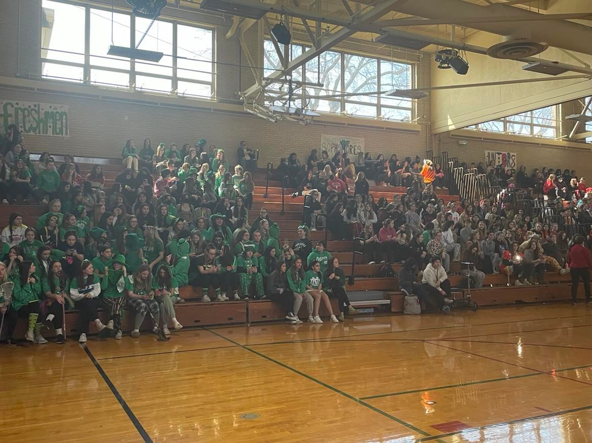 ResurrectionHS's tweet photo. Check this out! We had so much fun today at the Spring Pep Rally! Good luck to all of our spring sports as they continue their seasons! #RES #RESstudentlife #Bandits #BanditPride #peprally https://t.co/yySnUeWuQD