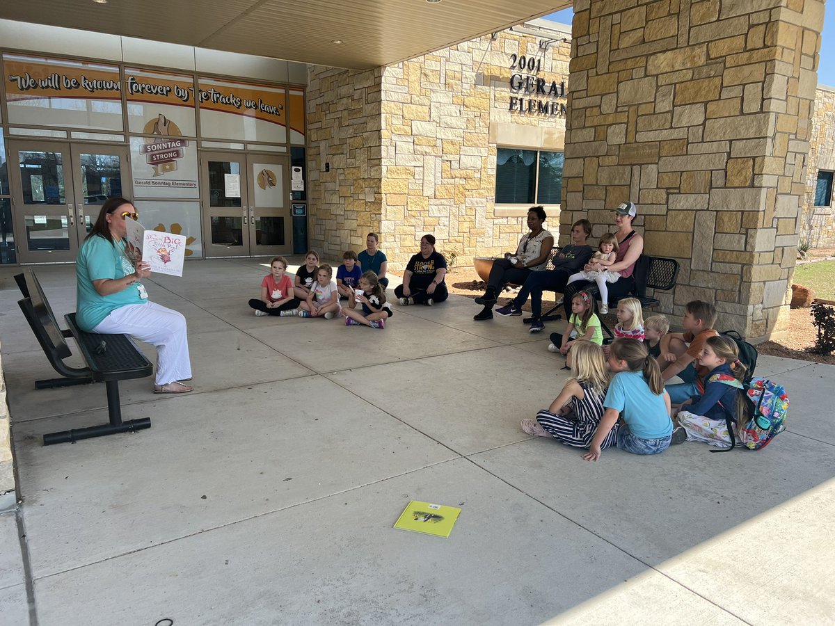 Had a great time these past two Tuesdays @ Sonntag’s Sunshine and Stories! Looking forward to seeing who next week’s mystery readers will be. <a href="/SonntagElem/">Sonntag Elementary</a>