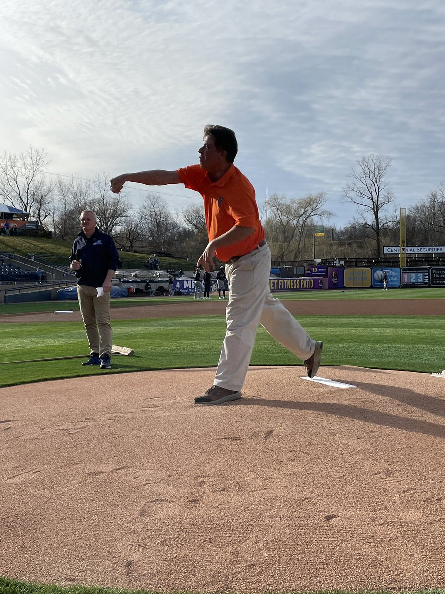 wmwhitecaps's tweet photo. Tonight we had special ceremonial first pitches from these Whitecaps staples as they kick off their 25th season together as the voices of the Whitecaps!

Michael Newell and @BobWells11 are simply the best! https://t.co/eBGGfkXTdH