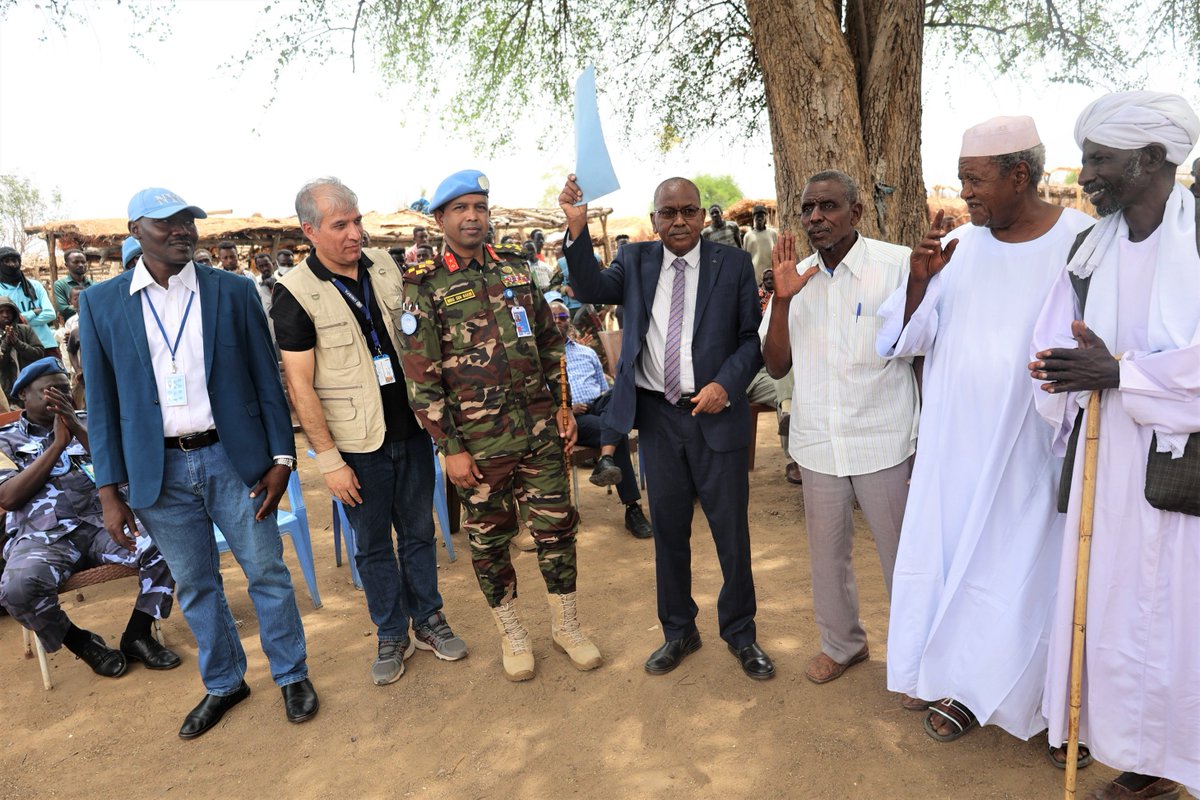 UNISFA_1's tweet photo. UNISFA Deputy Force Commander, Brig. Gen. Mohammod Syed Abu Bakir, yesterday handed over solar water yards build under the quick impact project (QIP) to  Makines and Al Askar communities in Northern Abyei witnessed by the Khartoum appointed Chief Administrator, Gumma Dawood Musa. https://t.co/bVOkL7vUJ3