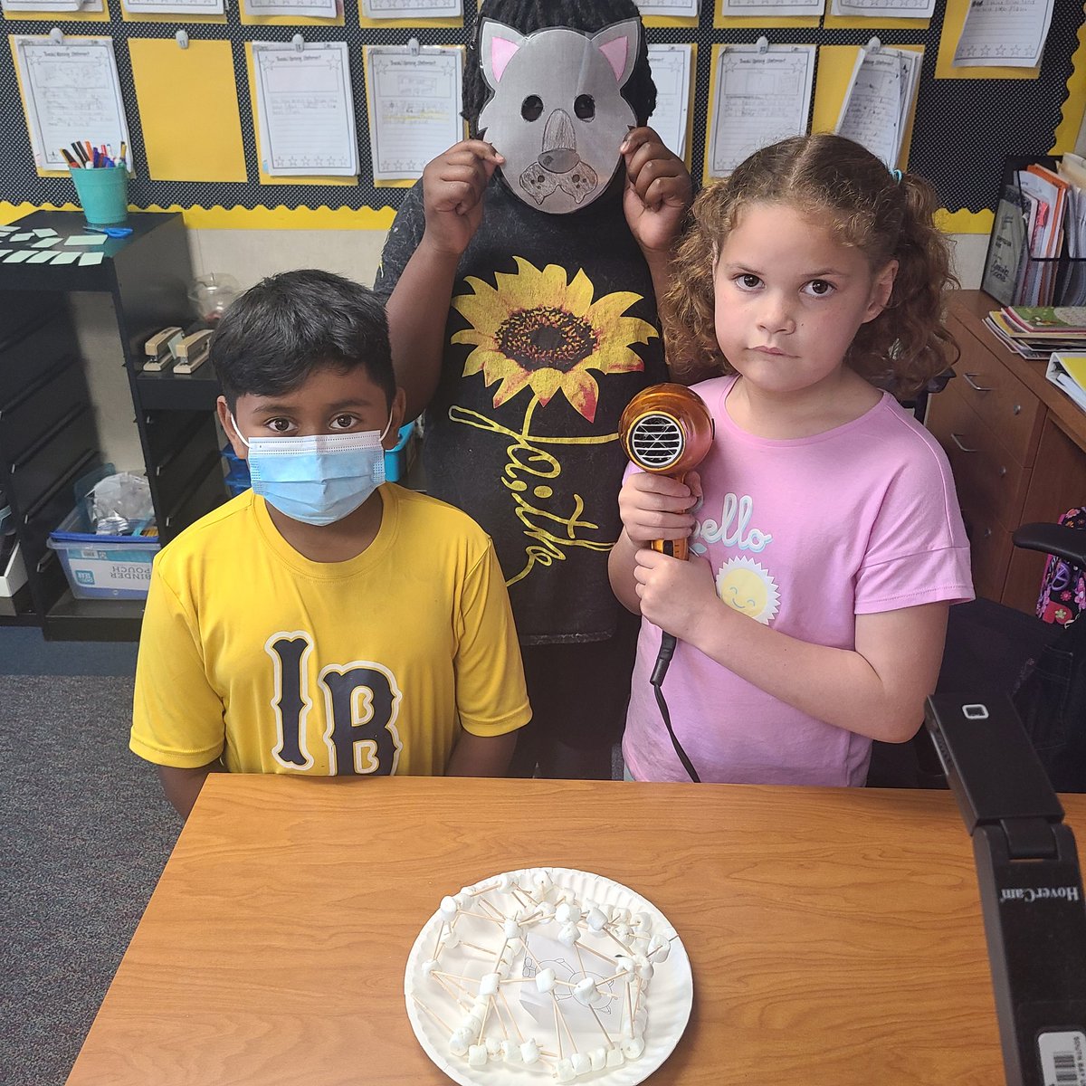 ElmaCani's tweet image. @BA_STEAM_ACAD Which team will make the STRONGEST house for the three little pigs?  #StemChallenge #3rdGradersRock #TeamWork @Supt_SBUSD ##TeamSBUSD