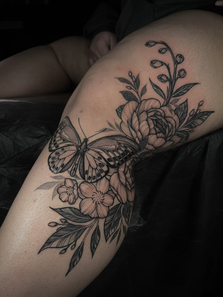 caitybugink's tweet photo. it’s #PortfolioDay 
my favorite subject matters to tattoo are nature, anime and fine art renditions 🤠
here are some recent faves of mine https://t.co/wadExiFly0