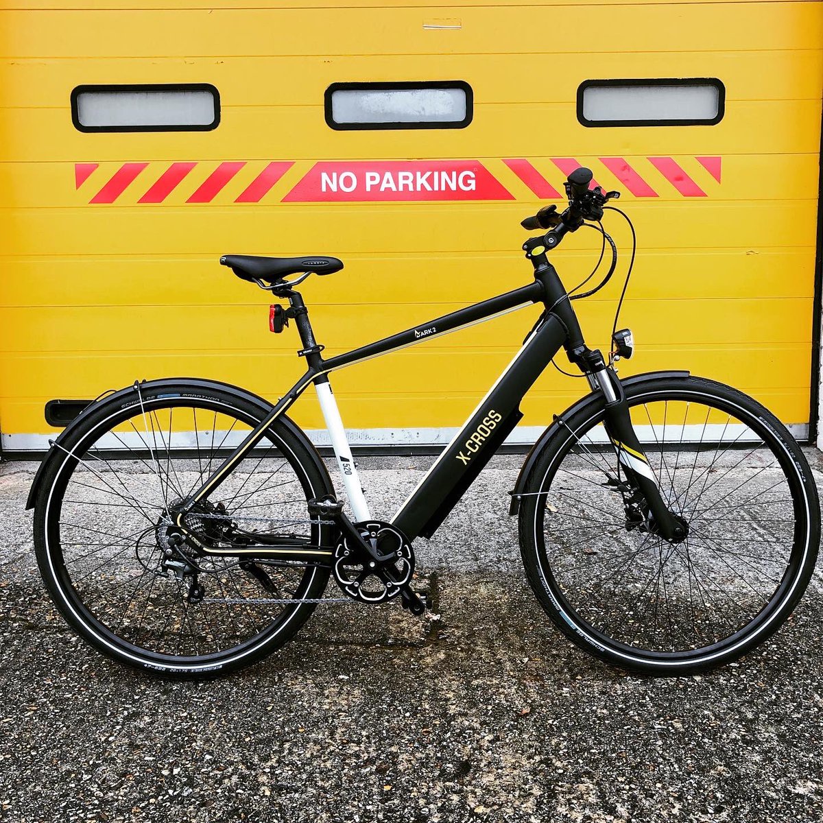 Loving my new ride #10speed #mark2electricbikes #hybridebike #ebikestyle #ebike #electricbike #activetravel #hampshire #hampshiresmallbusiness