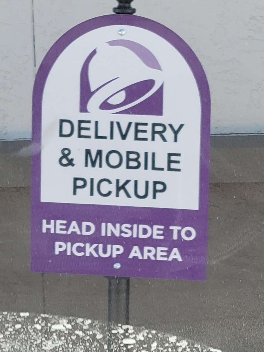 alliance_app's tweet photo. What's purple, quiet, slow as hell and still expects helpful people to come inside?

The Center Rd. #TacoBell in #BrunswickOhio https://t.co/f2SouvLhX0