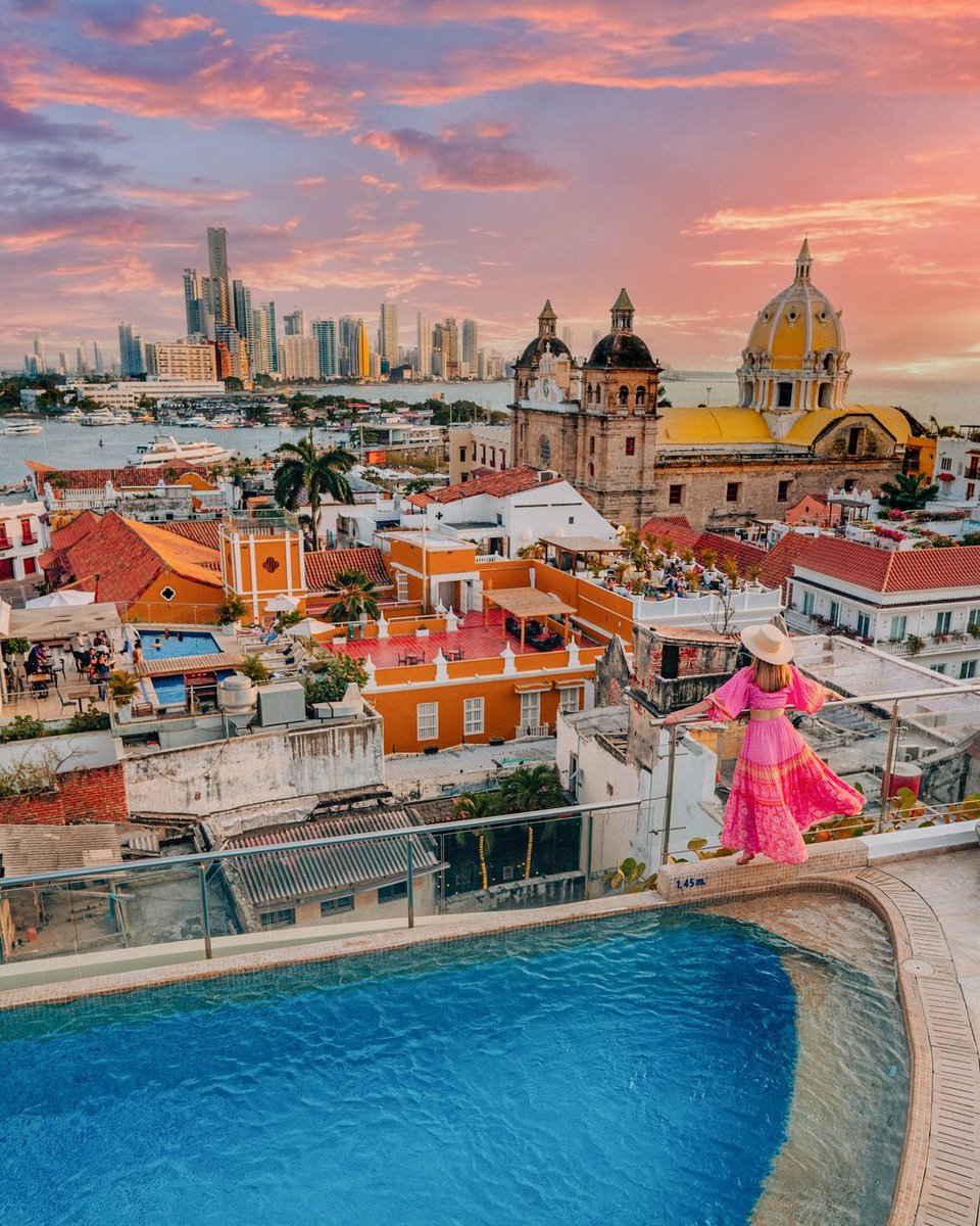 colombia_travel's tweet photo. #Cartagena, the Heroic City, awaits you with open arms and warm smiles in the #GreaterColombianCaribbean ✨
Admire the ancient fortifications, built in the 16th century to protect its squares, cobblestone streets and colorful colonial buildings brimming with history.
.
📸: @izkiz https://t.co/ooSQq1rosc