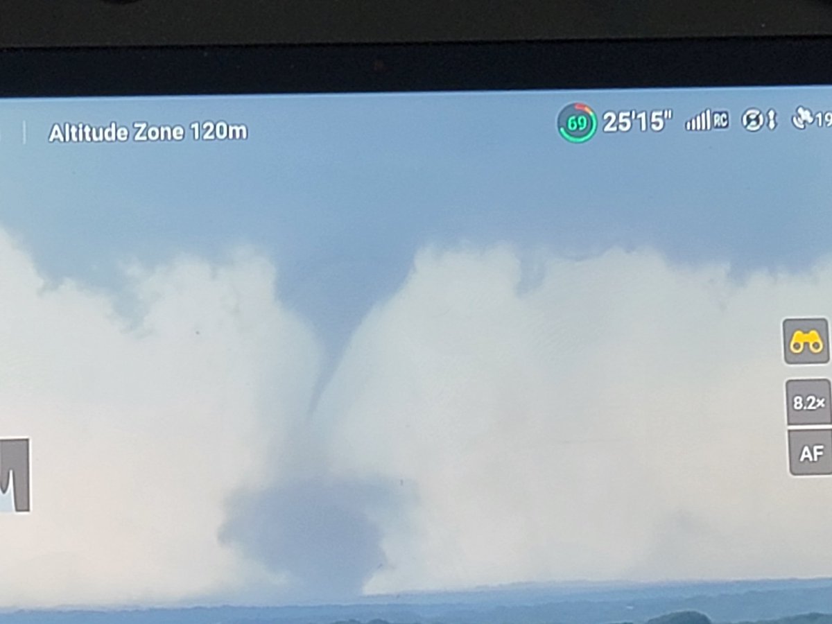 312Will's tweet photo. Tornado in progress sw of Salado Texas #txwx https://t.co/UvKAKrIXYq