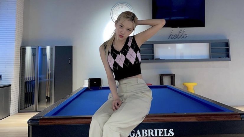 kaedecore's tweet photo. La última parada será en el #𝐆ET7𝟏st𝐹anmeeting and ofc por ver a mi chiquitos talentosos, ya que tengo muchas preguntas por hacer y sacar el lado chismoso de ellos 🍨♡ I hope to see #앎𝔾ET7𝚠IceCream para así sacar la fotito para el recuerdo y comer hasta no poder más. ^___^ https://t.co/O5THVZkdlD