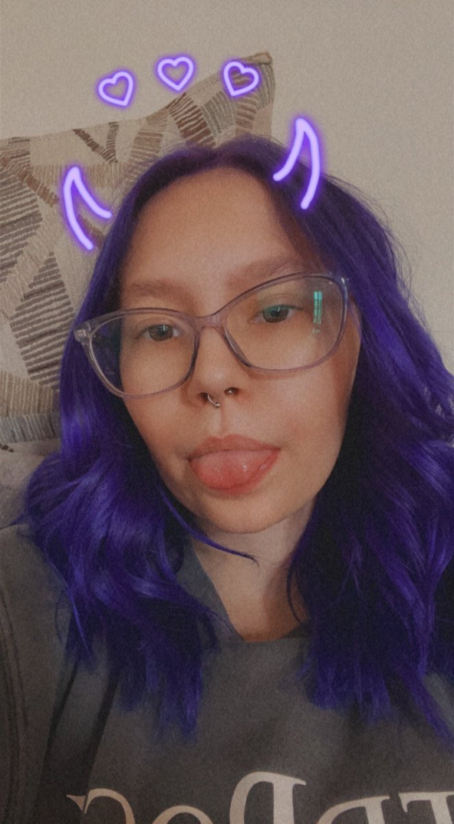 yrlocalcatmilf's tweet photo. feelin like myself again ✨ https://t.co/DYr89zcmMF