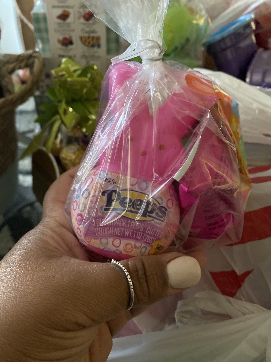 Cass_Francois's tweet photo. Not giving out candy to my kiddos but STEM eggs! With building blocks & playdoh. Engineering materials to encourage play, creativity and critical thinking skills. #teacherdiaries #confessionsofafirstgradeteacher
#SOAR #comets #cannellacomets #firstgradediaries #strongertogether https://t.co/xTH8vVnVPy