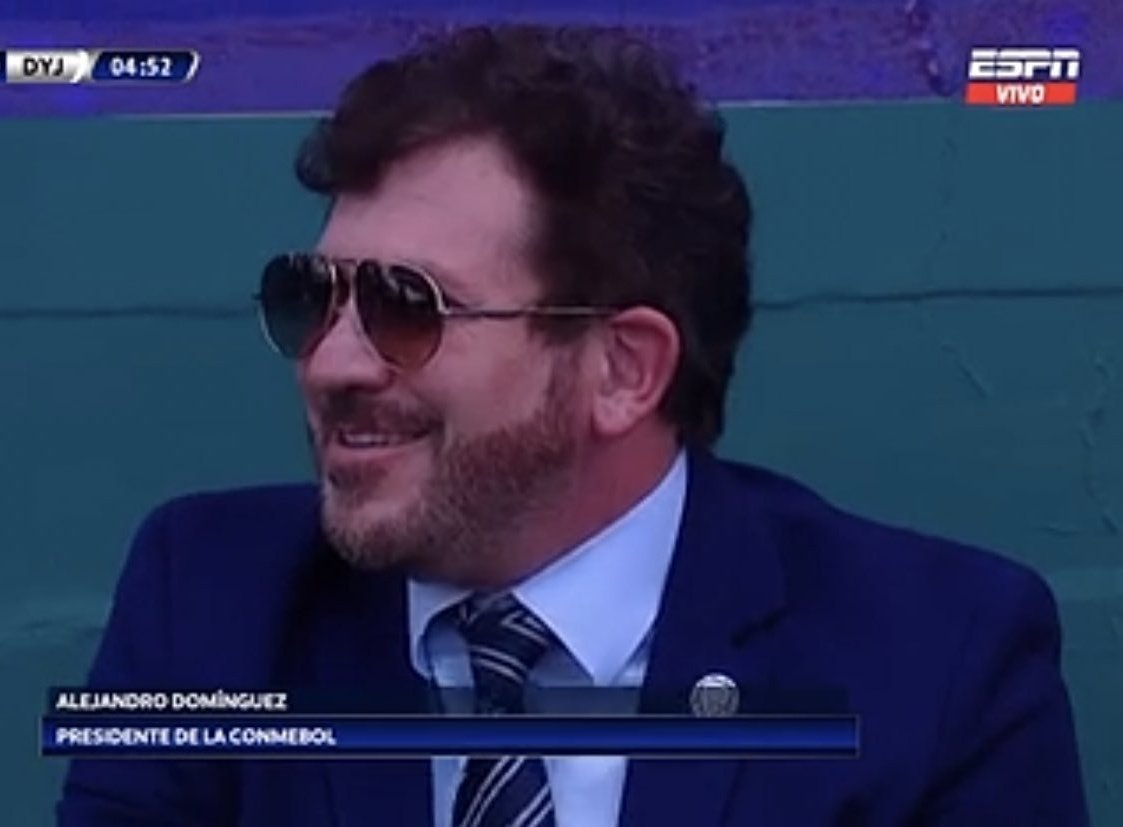 Amarilla antes de los 5 minutos para Carrascal 2 penales no cobrados.