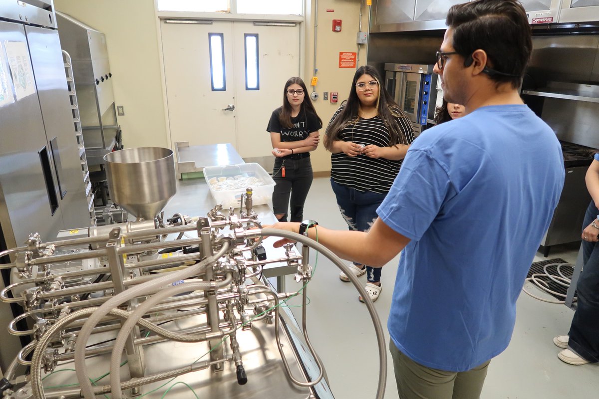 nmsu_fcs's tweet image. We had a great couple of days having #FFA come out to #NMSU  and watch some amazing demonstrations from our Faculty and Graduate Students!