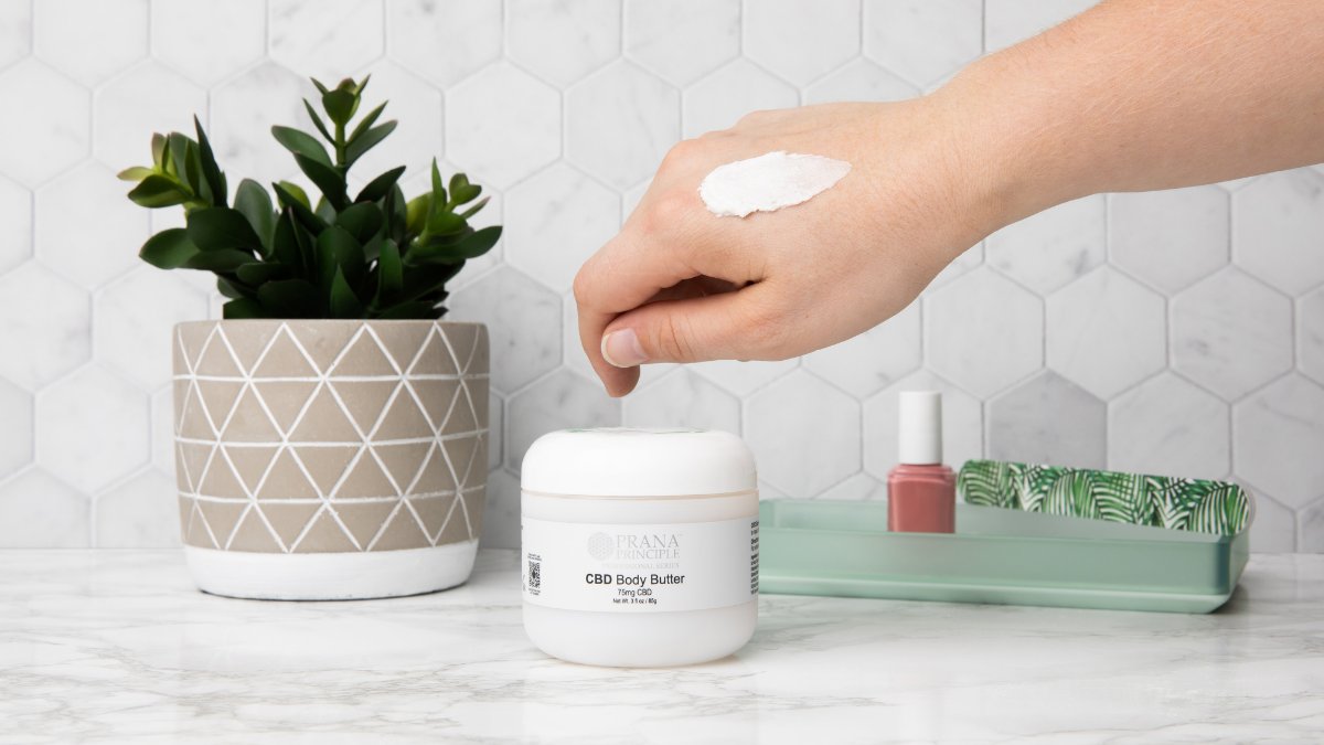 PranaPrinciple's tweet photo. Lucious and buttery, our #CBDBodyButter will transform your skin and make it extremely soft. Made with broad spectrum hemp, this thick cream will create a barrier and lock in moisture. Buy online now: https://t.co/tyrHidH2zs. #PranaPrinciple https://t.co/k1SJszNFDH