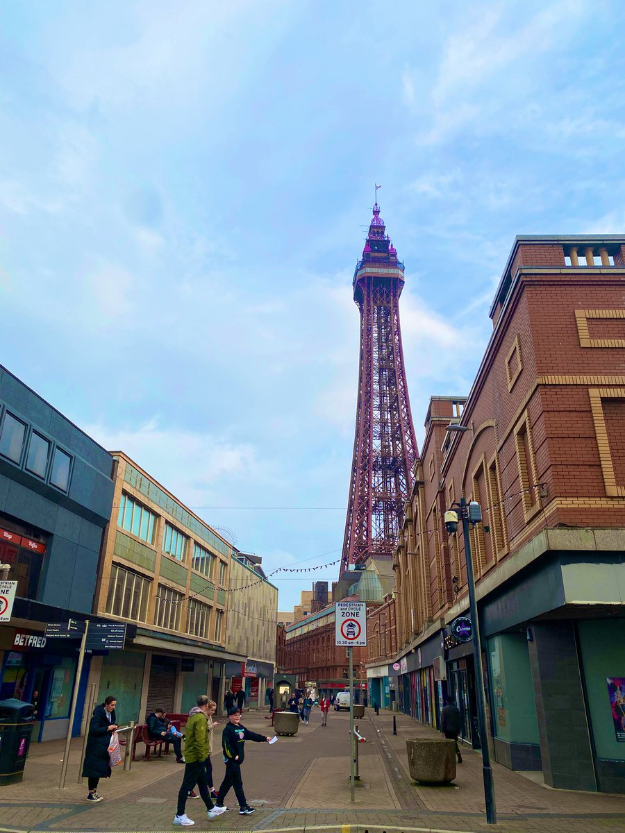 Nicola Adam tweet media