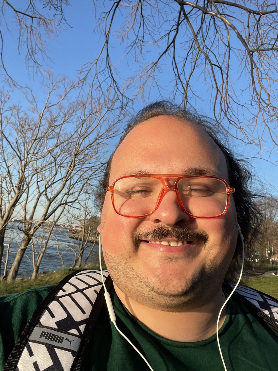 stavvybaby's tweet photo. sucking titties on a balcony weather I’m Astoria Queens https://t.co/fHQpIRnYpY
