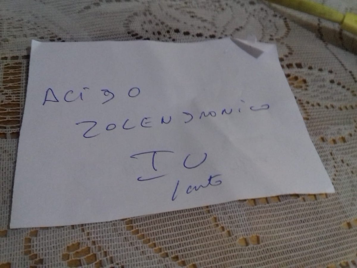 JuanPab19782021's tweet photo. Podre tener pocos seguidores pero de buen corazon esta inyeccion cuesta 270 dolares la necesito de urgencia para mi madre ya que sufre dolor hueso piernas quien me ayuda rt y poderla conseguir @raulllerenag @CarlosVictorM @LoloMino @gisellabuendia @aquilesalvarez amen . https://t.co/7IuTIvTXQX