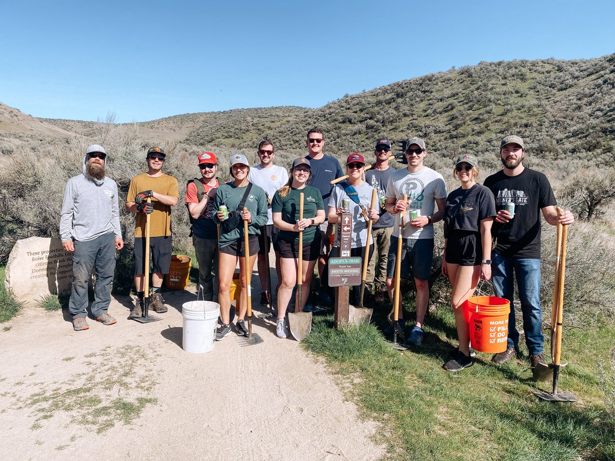 PayetteBrewing's tweet photo. The #Payettebrewcrew got down & dirty last week, helping maintain one of our favorite Boise trails, the Polecat Loop!
In 2014, Payette Brewing adopted Polecat Loop in the Boise Foothills Ridge to Rivers Trail System. We #PayetteForward with our annual trail maintenance! https://t.co/4eDugPaxFU