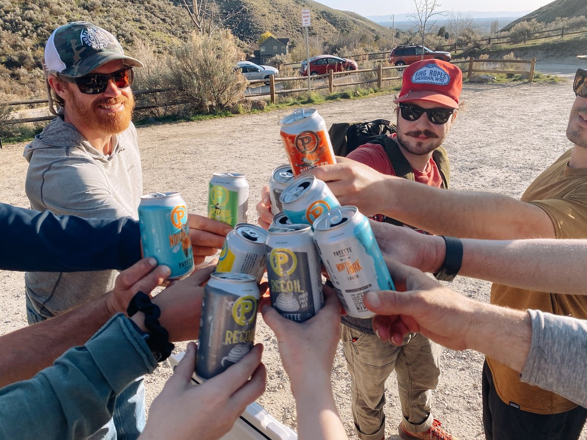 PayetteBrewing's tweet photo. The #Payettebrewcrew got down & dirty last week, helping maintain one of our favorite Boise trails, the Polecat Loop!
In 2014, Payette Brewing adopted Polecat Loop in the Boise Foothills Ridge to Rivers Trail System. We #PayetteForward with our annual trail maintenance! https://t.co/4eDugPaxFU