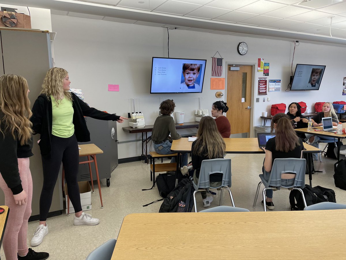 botkinfcs's tweet photo. Child Development had a fun day celebrating these working parents today! Baby shower planned by students and balloon gender revealโ now the real work (and learning) happens! ๐๐ค
โข
โข
โข
#fcs #cfhs #everystudenteveryday https://t.co/WaOdo9mP3B