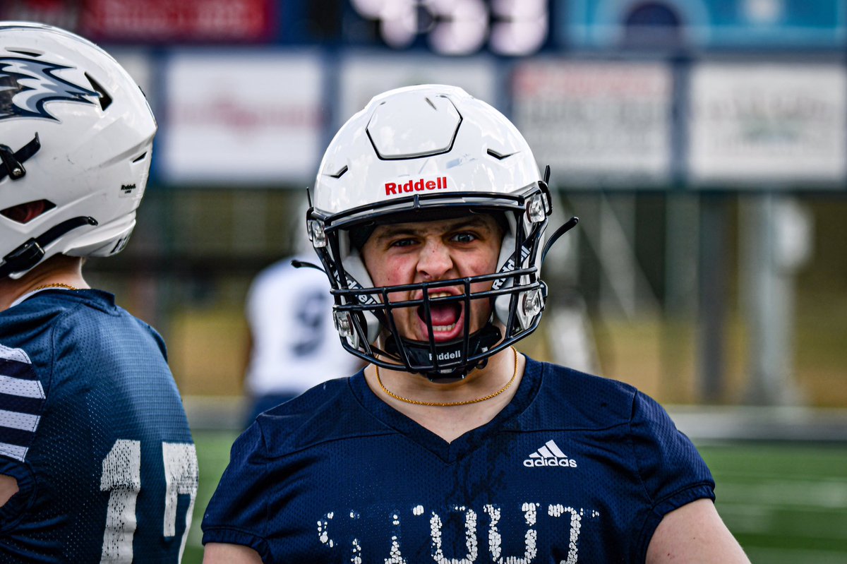 UWStoutFootball's tweet photo. Day 6!

TURN UP THE H.E.A.T TUESDAY 🔥

High Energy and Tempo!

#BleedBlue 🔵⚪️🔵⚪️ https://t.co/54X6bhF9Dr
