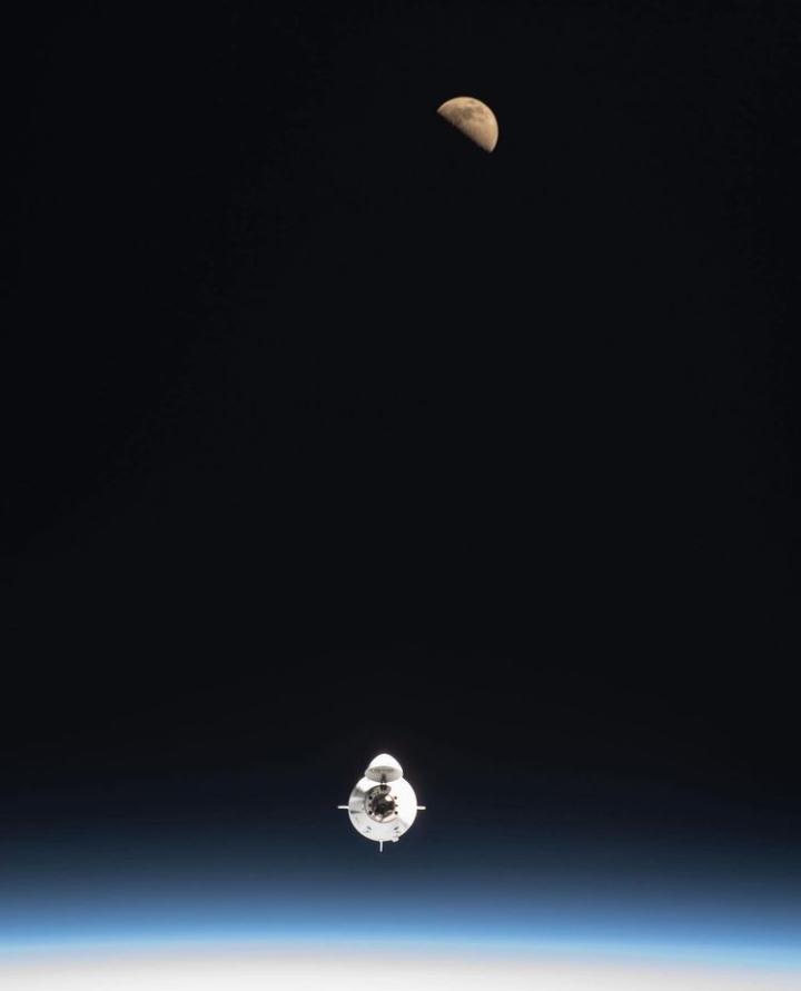 BelloBaezF's tweet photo. Dragon Fly 🐲 SpaceX https://t.co/LQiLIRc5VJ