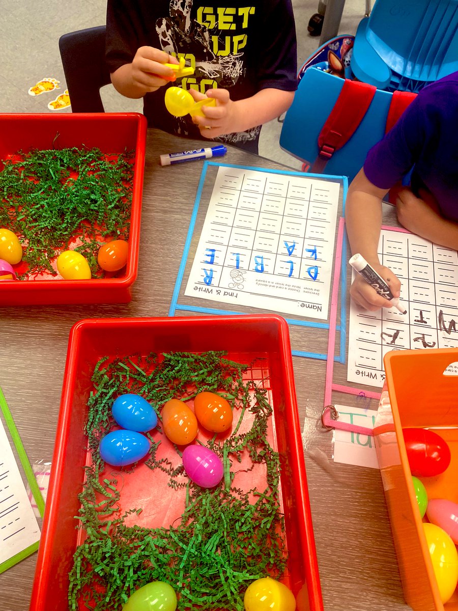DRDickerson2's tweet photo. ✨🌸🐣 Our Letter Egg Hunt center was a Huge SUCCESS!!! It’s an exciting way to work on fine motor skills, letter formation and letter/sound recognition. 🐣🌸✨ @EarlyGcisd #TESLEADS https://t.co/cfYYlwMT27