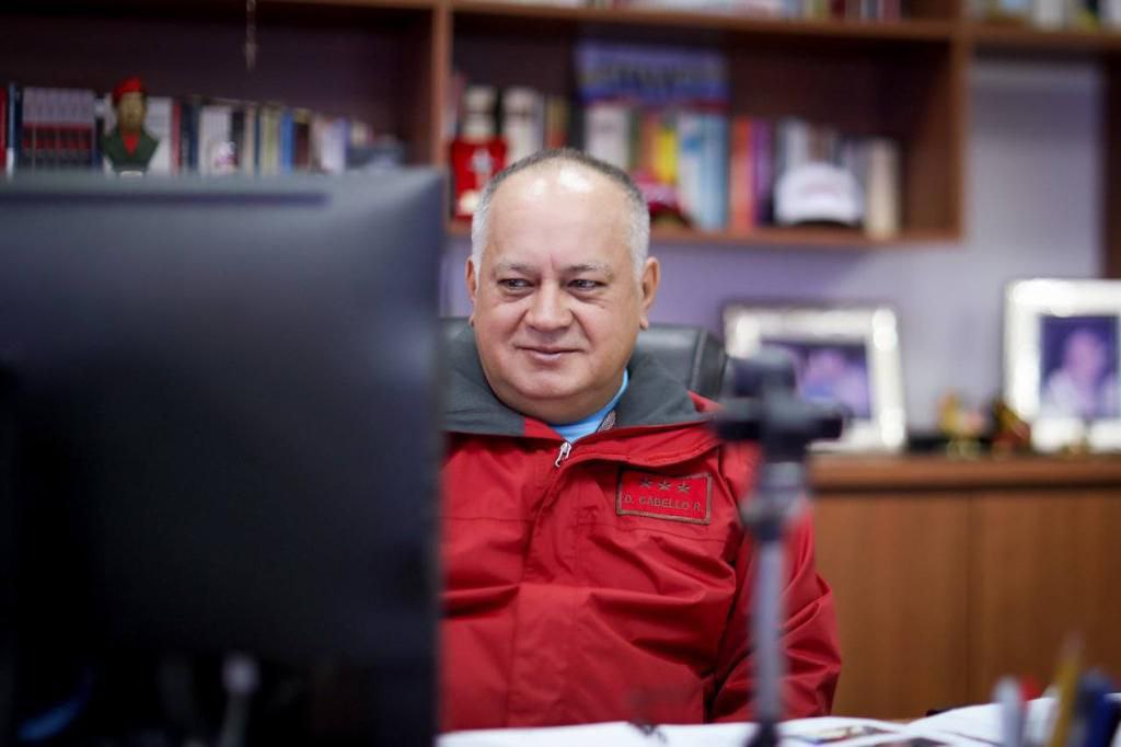 avnve's tweet photo. #Politica || Diosdado Cabello: PSUV se ha trazado como meta hacer irreversible la revolución

➡️https://t.co/dN2bEMSGEU https://t.co/QFJRH0nziC