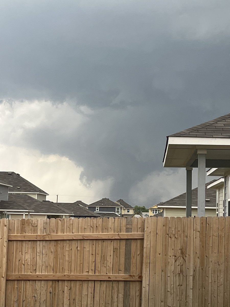 aimeesarita's tweet photo. @ryanhallyall From Jarrell TX https://t.co/C70gl22Jlj