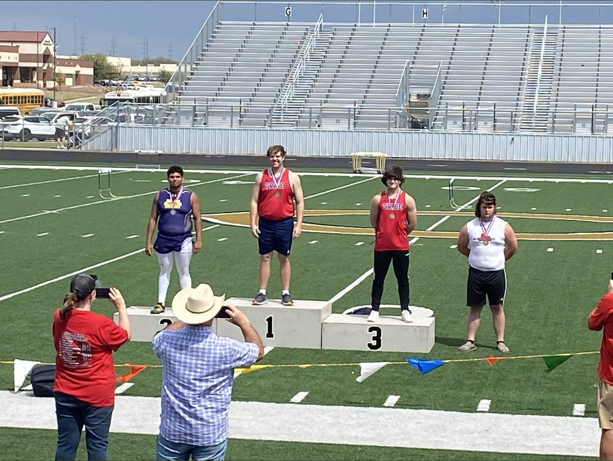 Congrats to Barrett B (3rd) and Connor F (1st) in the Shot Put at the District 6-3A T&amp;F Championships! #AreaQualifier #LetsRollTribe

<a href="/JNSportsNation/">JimNed Sports Nation</a> <a href="/JNathletics/">Jim Ned Athletics</a> <a href="/ConnorFitz22/">Connor Fitzgerald</a>