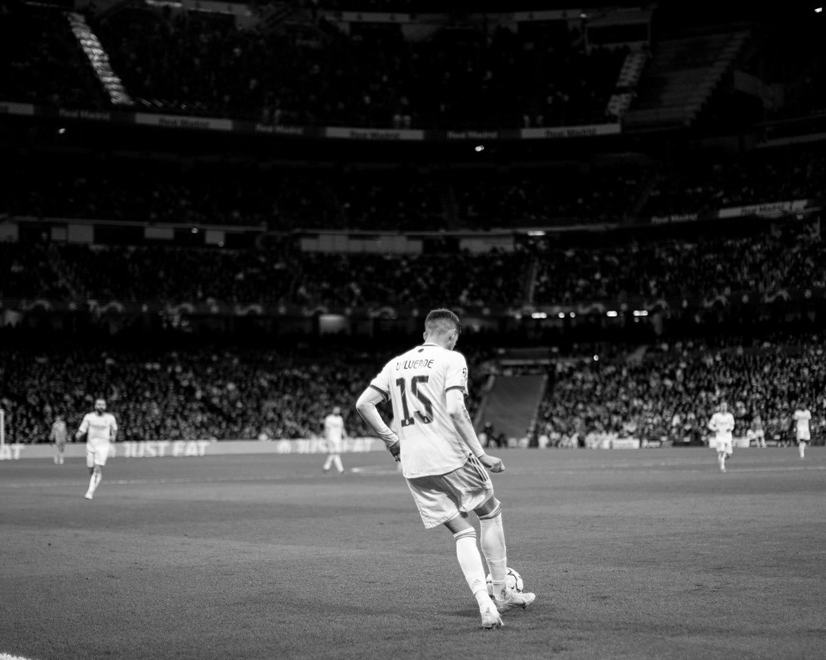 fedeevalverde's tweet image. Lo dejaré todo, hasta que no me den más las piernas

#HalaMadrid