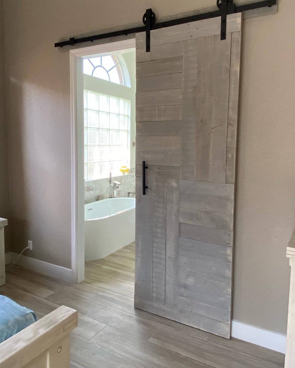 FLHomeShows's tweet image. Embodying what it means to be genuine, passionate, and dedicated. 
 
Call your reclaimed wood experts!
 
From kitchen islands, to accent walls, they manufacture hand crafted 3-dimensional reclaimed wood, with lots of texture, depth, character, and rich vibrant color!