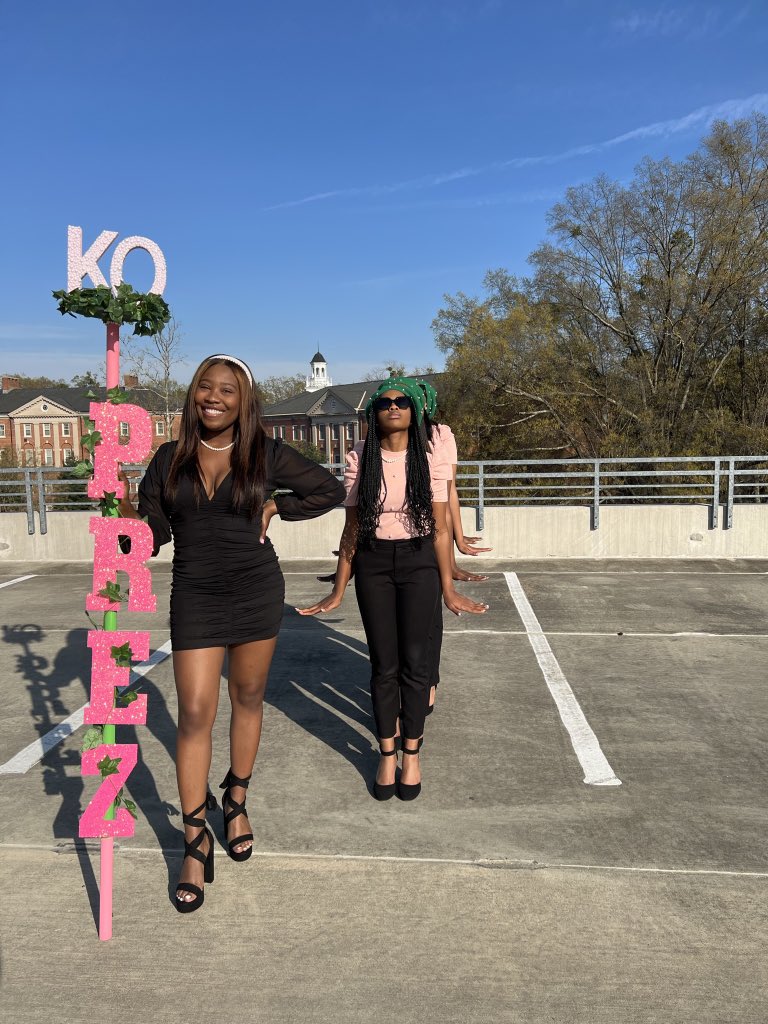 KappaOmicronAKA's tweet photo. Welcome Fortuitous KaptivatiOn Spring ‘22💗💚 https://t.co/0wjqAHSQRa