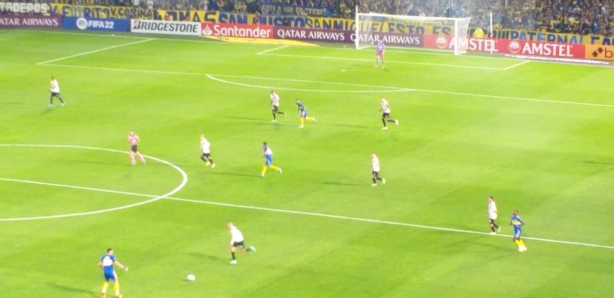 bocanet12's tweet photo. ⌚'45PT - ¡Final del primer tiempo! Con gol de Darío Benedetto, #Boca le gana 1-0 a #AllwaysReady en la Bombonera. El visitante se quedó con 10 por la expulsión de Rodrigo Ramallo. #VamosBoca 💙💛💙 https://t.co/TJLrBUK931