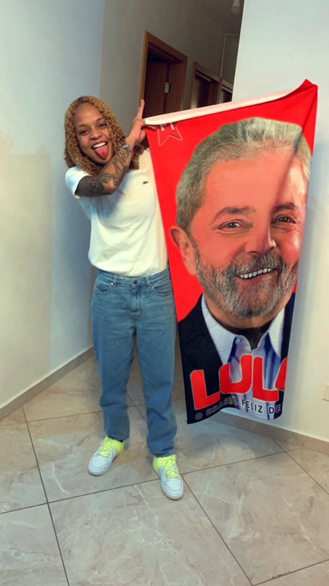 mcdricka's tweet photo. A mãe já é cheirosa ! Agora com uma toalha dessa esqueça tudo hahahahaha 🥰😍 https://t.co/17FFv0sjci