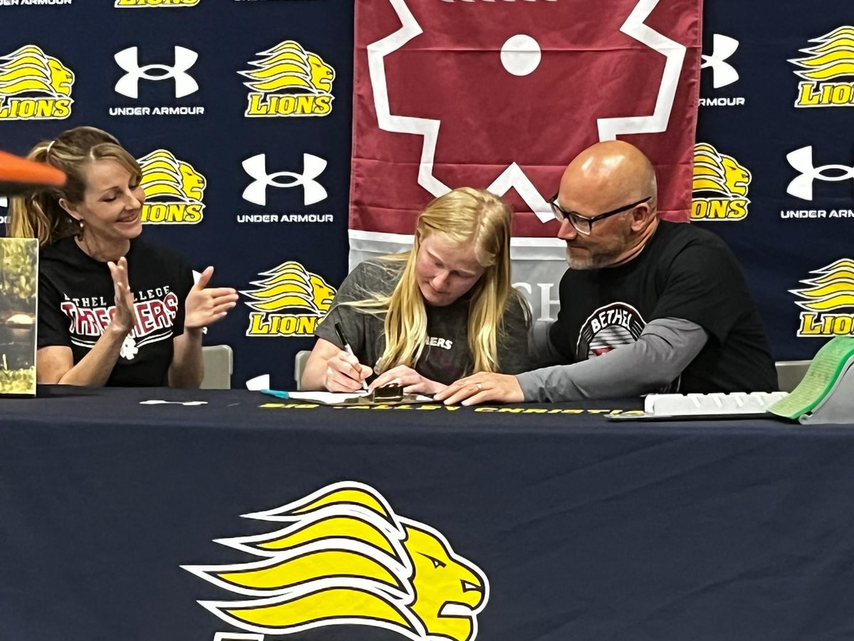 BVCSLIONS's tweet photo. Congrats to Dakota Voortman on signing her NLI to Bethel College in Kansas to compete in track and field. @Quade1095 @modbee @frontrowpreps @ThreshersSports @ThreshersTFCC https://t.co/17TzkgjOy9