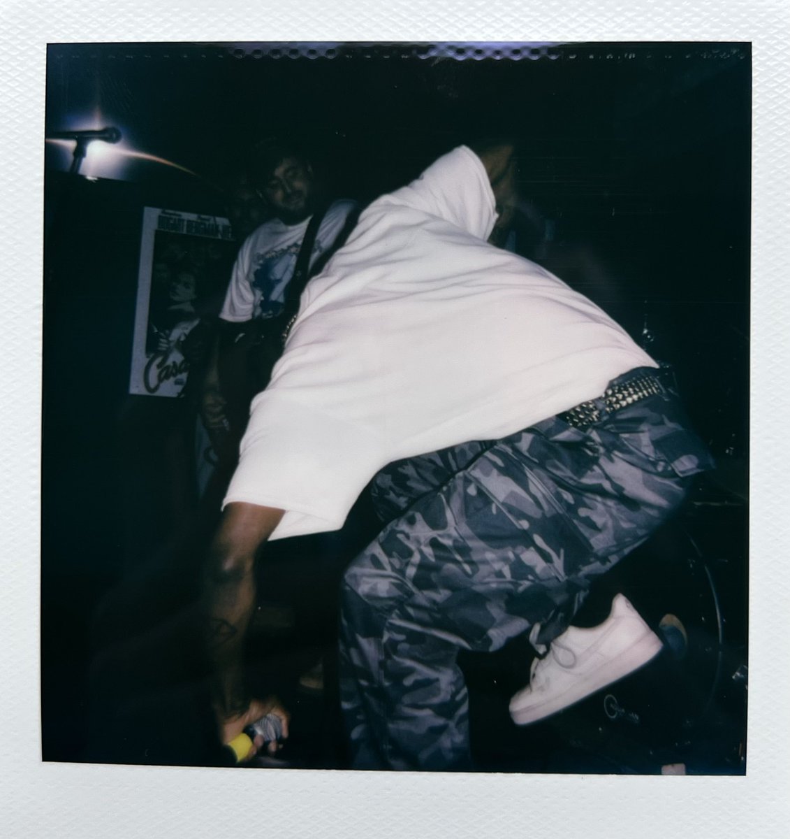 ʜᴇʟʟᴢᴏɴᴇ tweet media