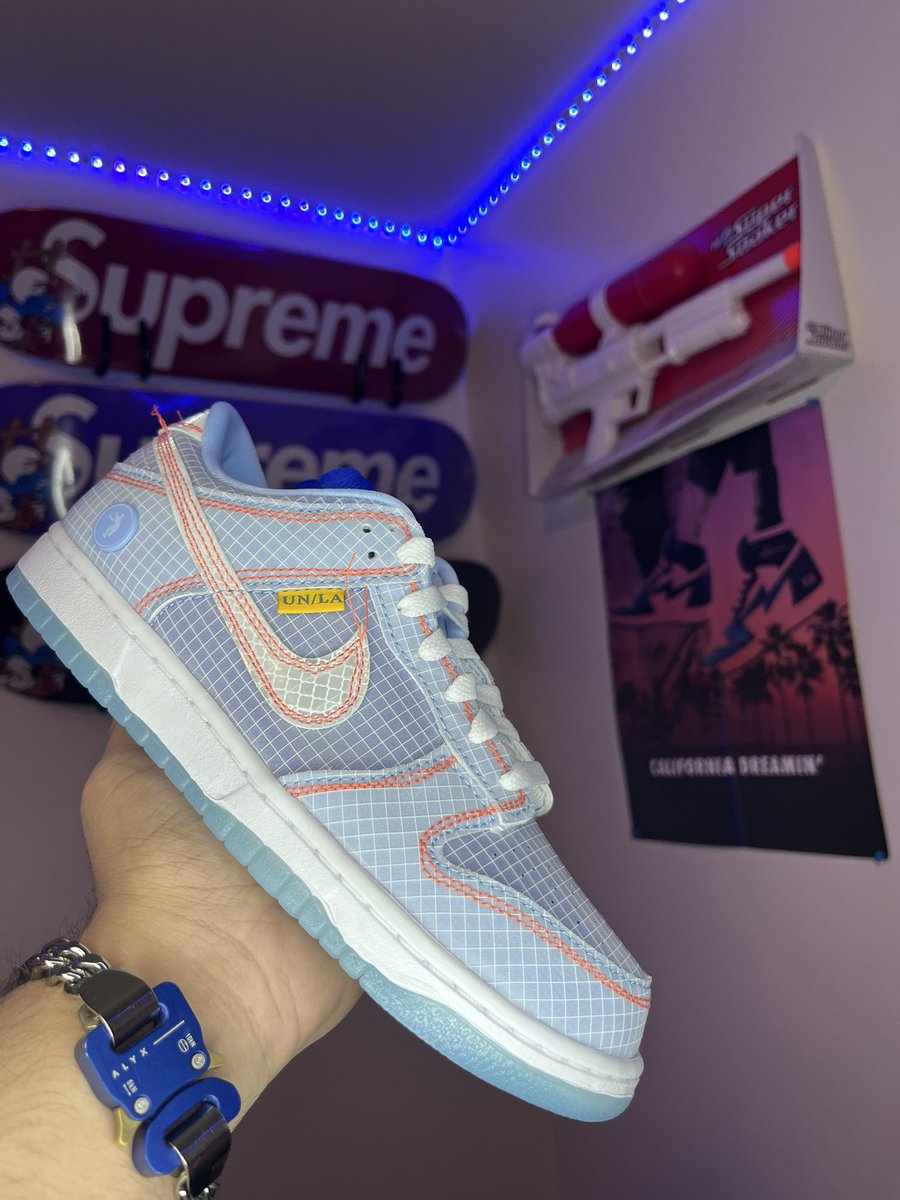 angxlsrevnge's tweet photo. The quality on the union are insane 🤩 @snkr_twitr #MailCall #HandsAIO #UnionDunk https://t.co/I9phx2ua97