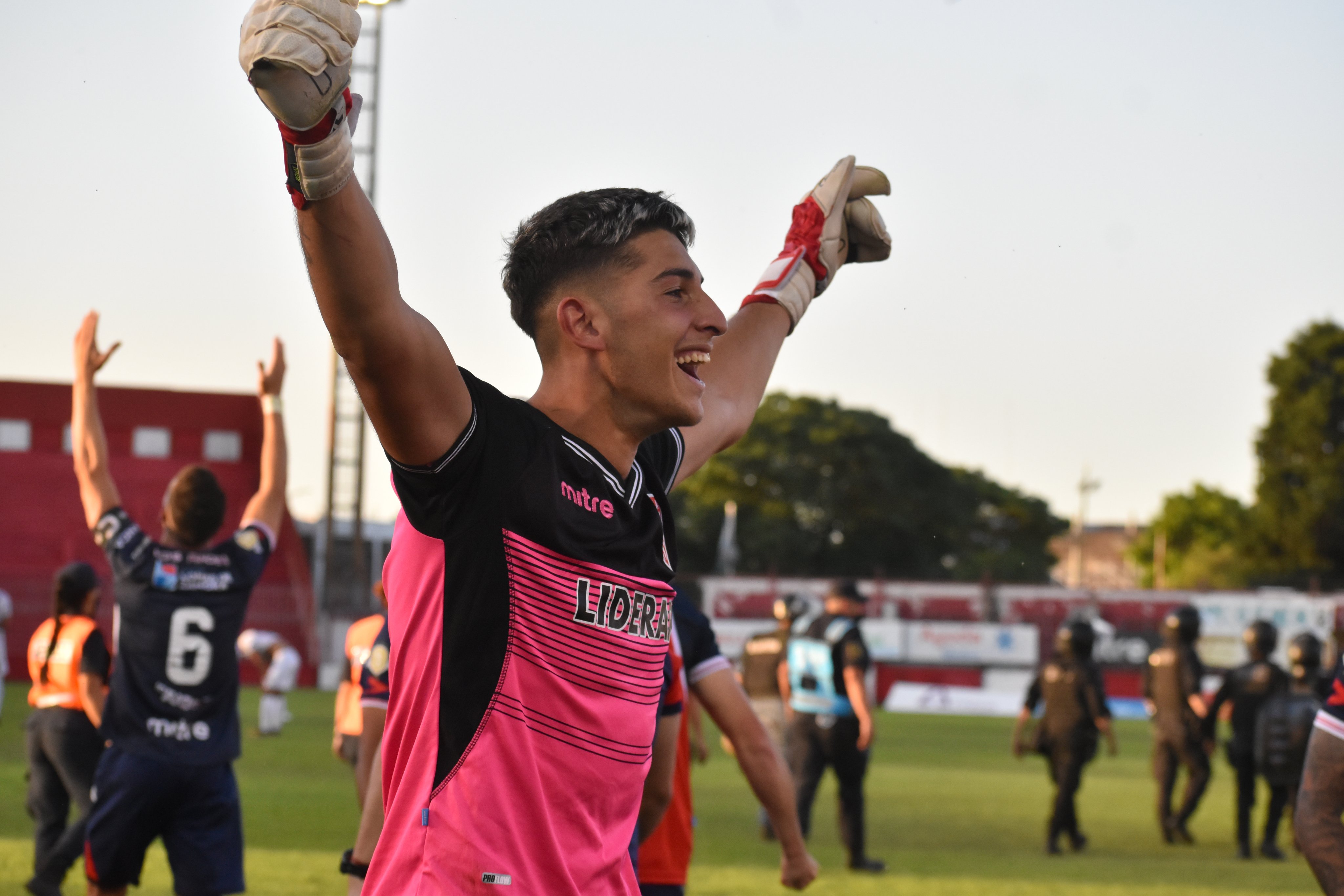 Futbol en Mil Rayitas ::..