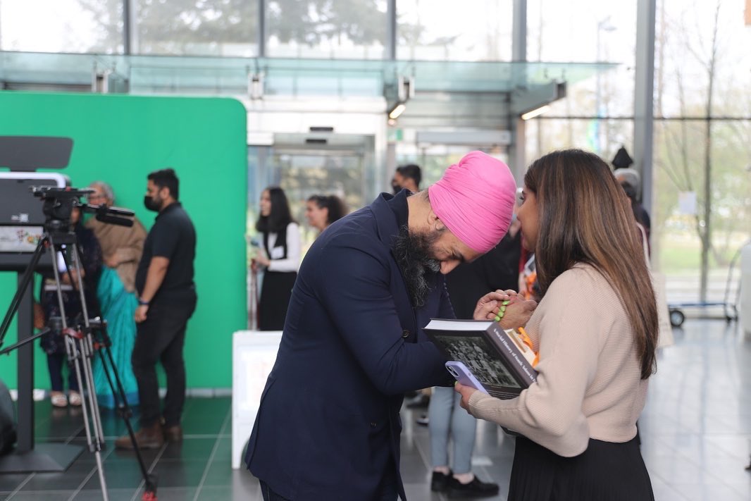 harpokm's tweet photo. Story time 🌟 @theJagmeetSingh https://t.co/HofBSkZBOk