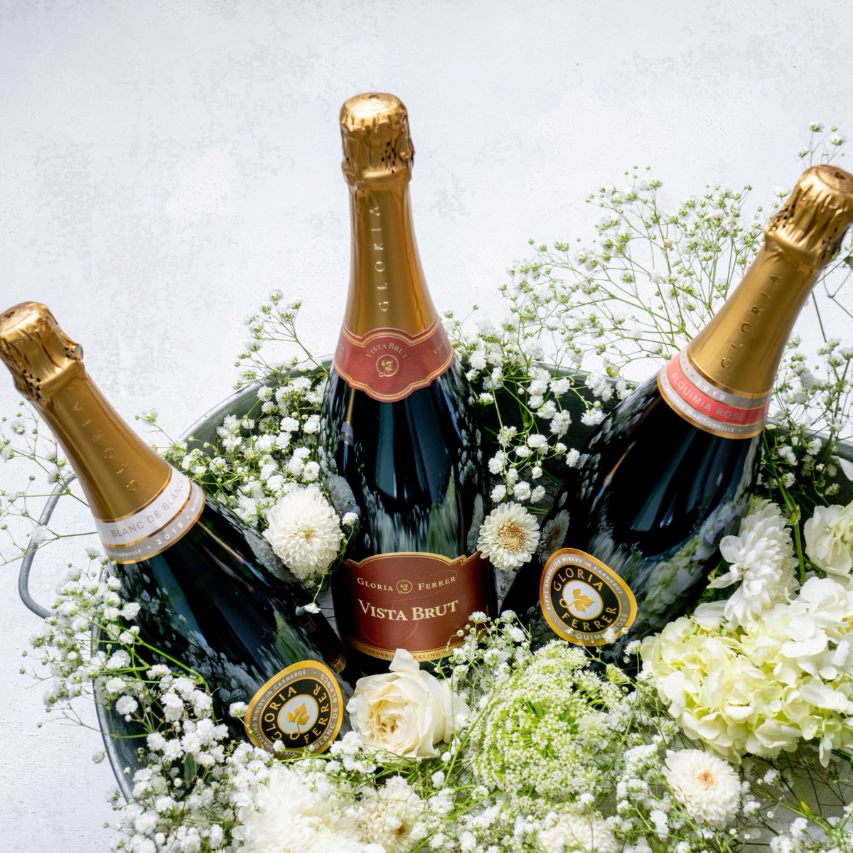 Enjoy the beauty of Spring with a glass of chilled bubbly in your hand! 🥂 Grab this tasty trio for $112! Shop here: bit.ly/3uz3e2U