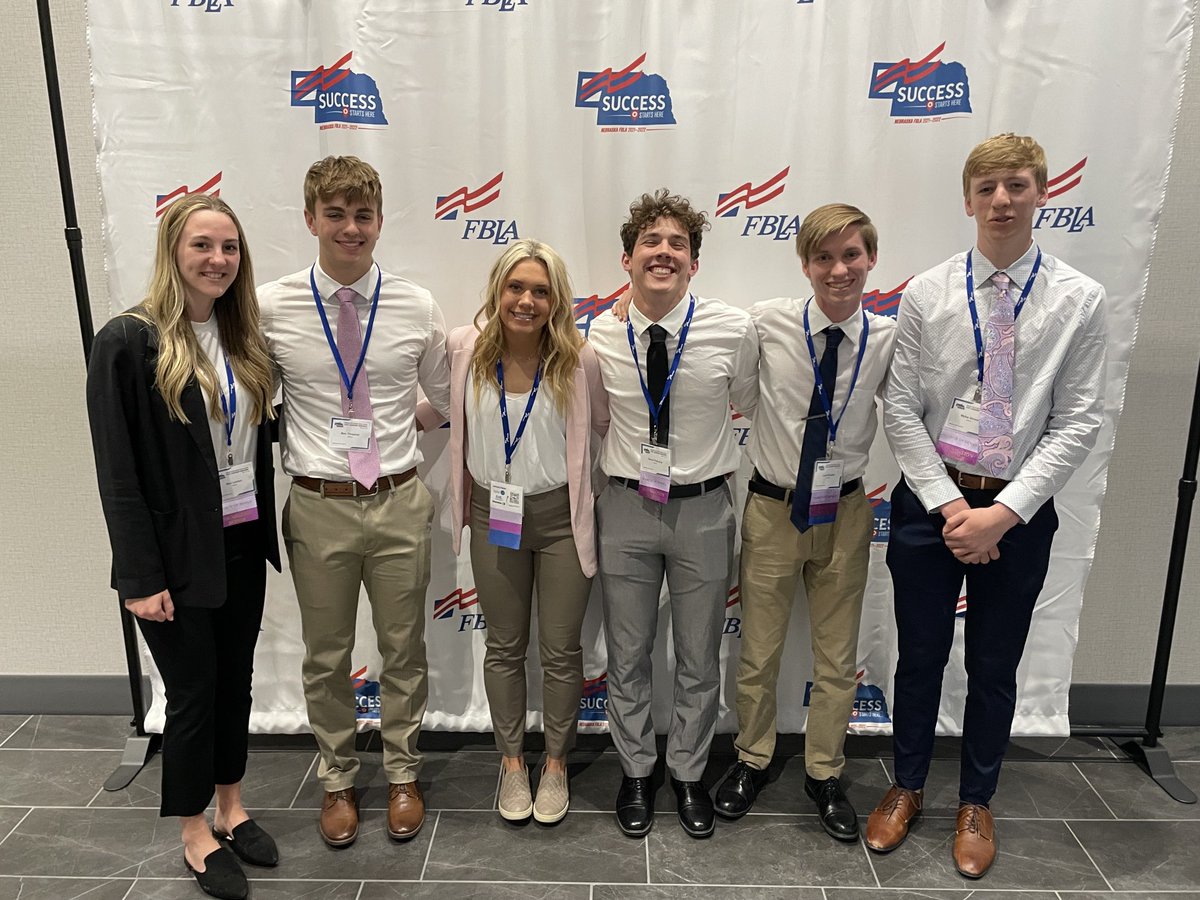 WahooFBLA's tweet photo. The FBLA State crew!  Tests and performances are done, now time for some fun bowling and awards tomorrow.  #ExcellenceEverywhere #GoWahooBlue ⁦@wahoopublic⁩ https://t.co/QTiBPRFHye