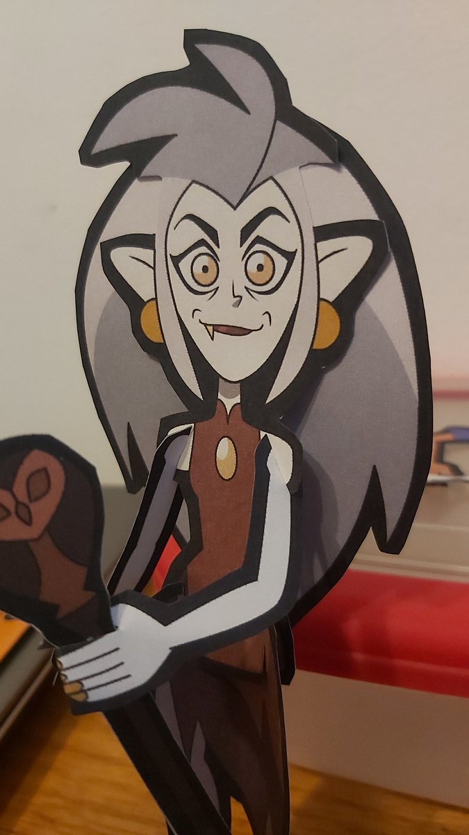 TaftoCrafto's tweet photo. Trying out some powerful magic for the next #papertoy 👀

#TheOwlHouse https://t.co/bmFsSteWS6