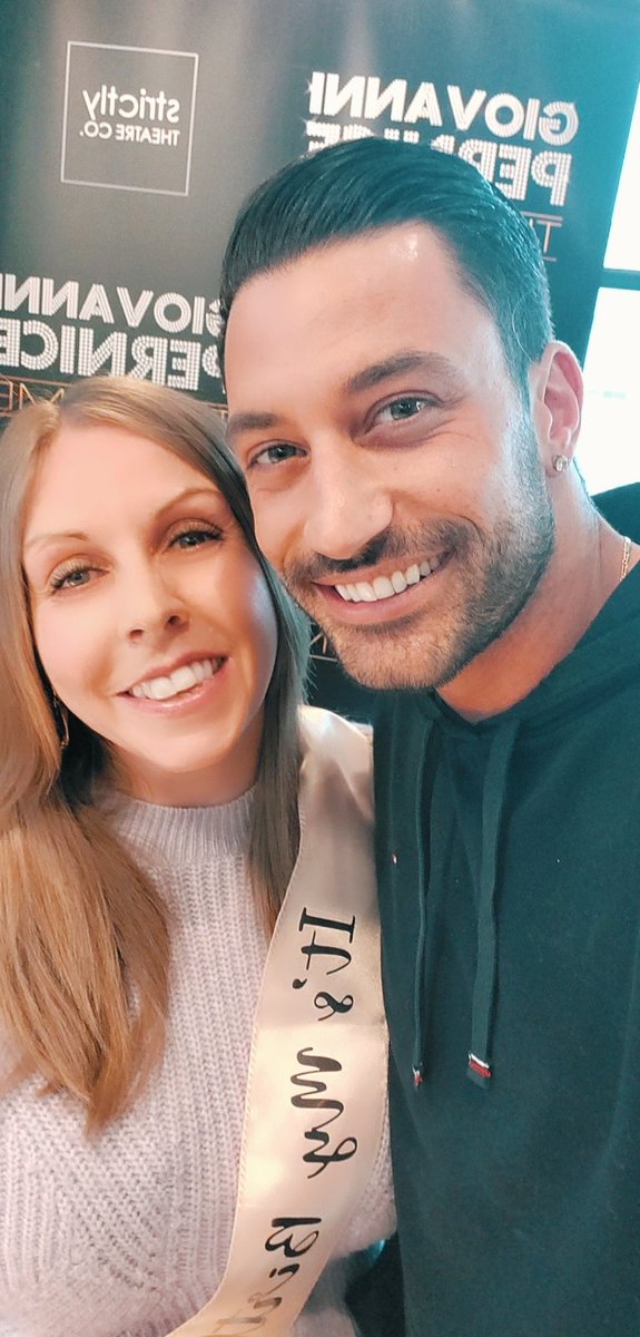 xx_Michelle_oo's tweet photo. Had the best day of my life meeting 
@pernicegiovann1 🥰
thank you for making my birthday so special &amp; thank you to you, your fab dancers &amp; singers for an amazing show. from the birthday girl with the birthday sash🎉🎈Giovanni Pernice #thisismetour #thisisme 
@castindoncaster 💋 https://t.co/Z4C8sJ3rpE