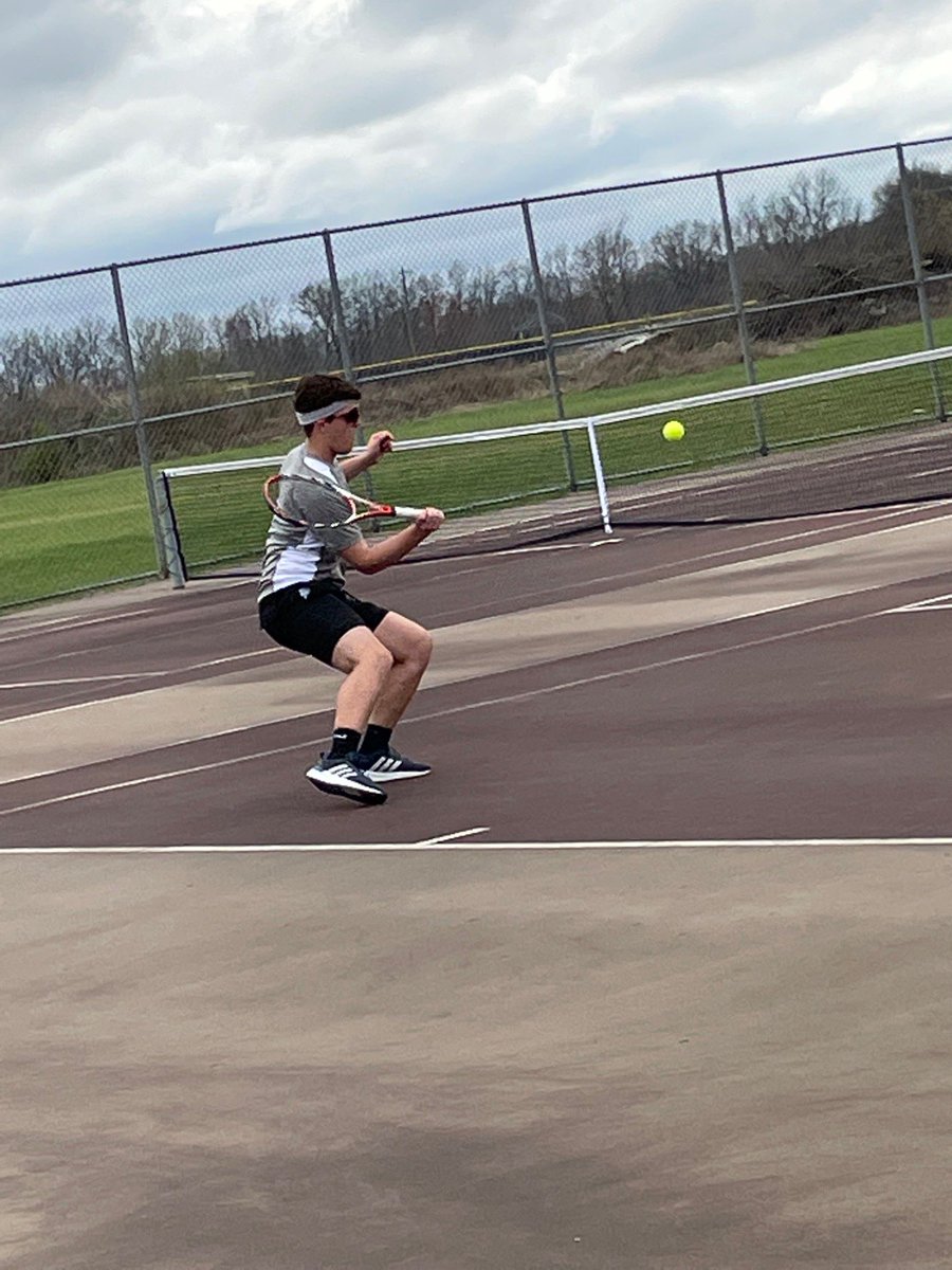 BlanAthletics's tweet photo. 🎾 Tennis was back in action today. They picked up a 4-1 win at Western Brown. Billy Knapp (1st) and Bryce Bandow (3rd) picked up wins in singles. Nate Coyle and Joey Haines won at 1st doubles, while Bryan Bandow and Hunter Montgomery picked up a win at 2nd doubles. https://t.co/RiOZNJSbGK