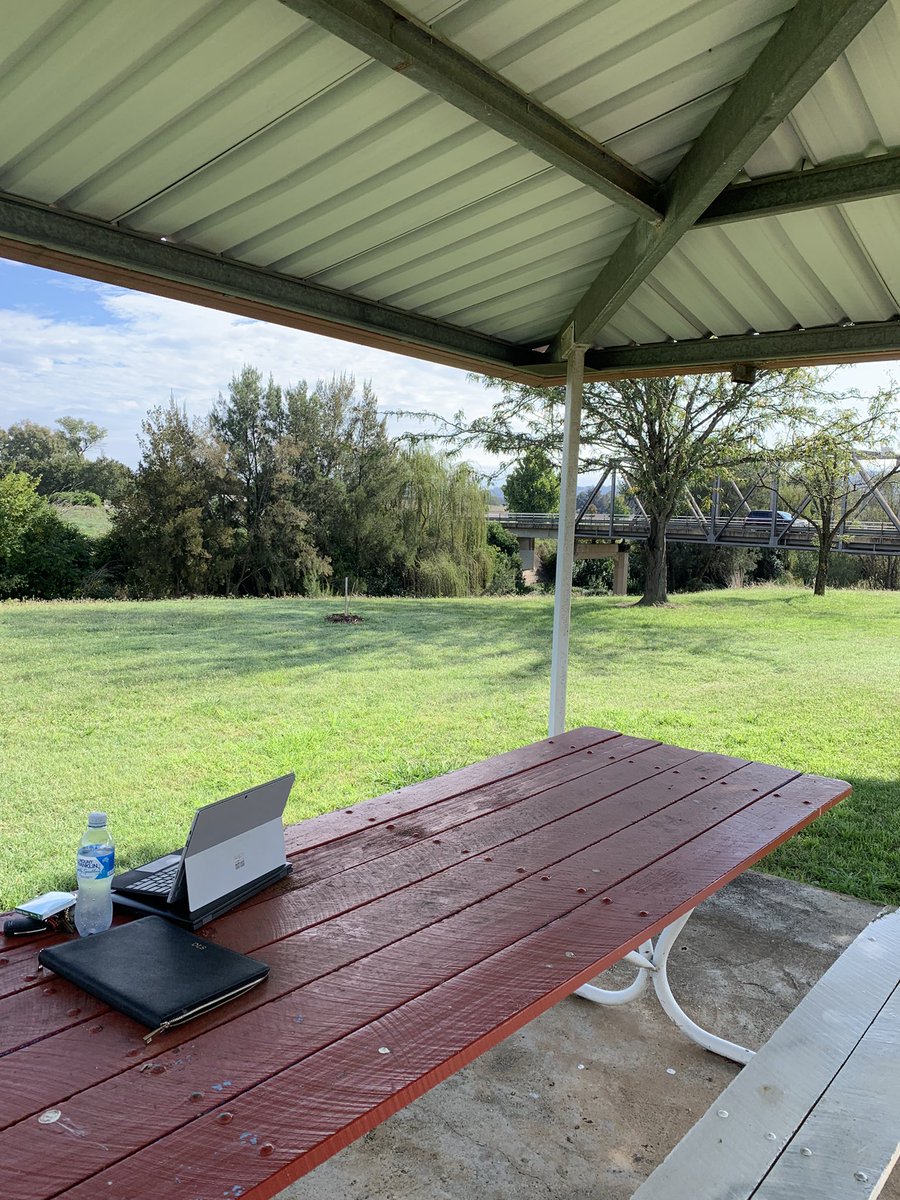 groeventsgroup_'s tweet photo. Not a bad spot for a meeting on my way to Moree. #EventsSeason #Barraba https://t.co/T2DRVmvFMY