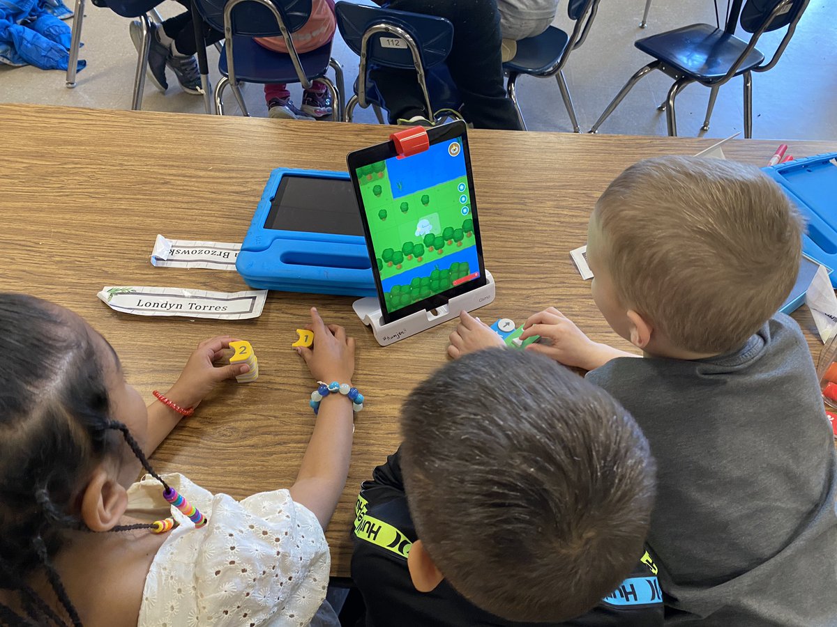 cj_walker03's tweet image. I had a blast today working with Mrs. Holmquist and her class as they explored @PlayOsmo’s coding and Tangrams! @EastJacksonCS #remcrits #Osmo #codingwithawbie #edtech @EdTechJXN #teamjxn #coding