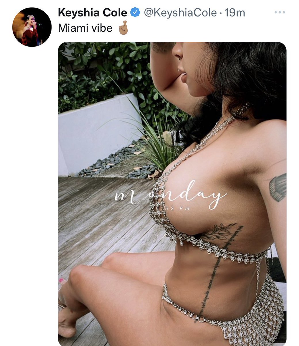 lipglossnhotsauce tweet media